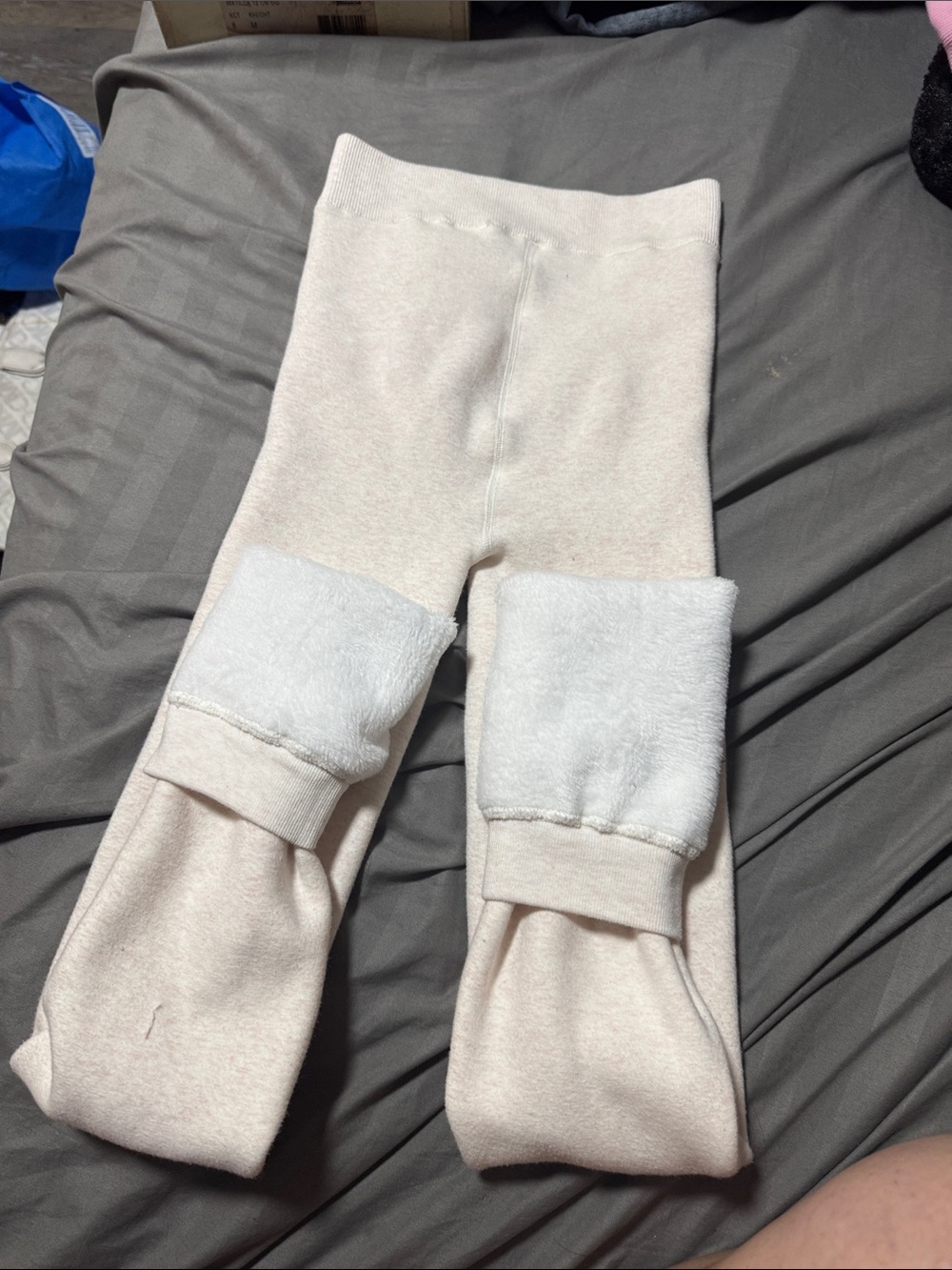 Women’s Cozy Sherpa Fleece-Lined Cream Leggings
